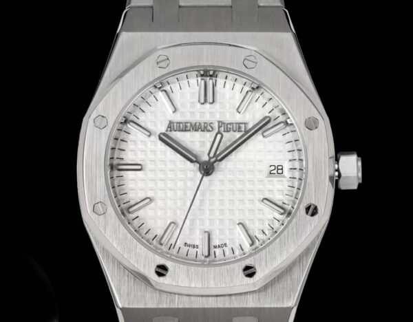 Audemars Piguet Royal Oak Collection Ref. 77350 & 77351 Self-winding Ladies' Watch