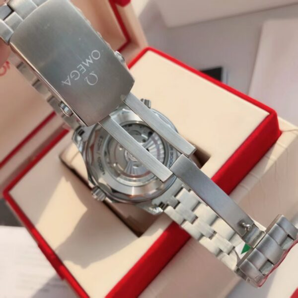 SEAMASTER 300M - EVOLVED EXCELLENCE!