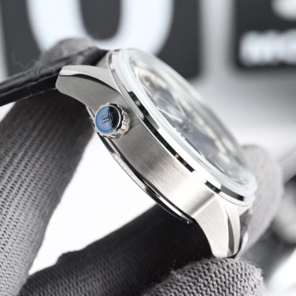 JAEGER-LECOULTRE MASTER CONTROL GEOGRAPHIC WORLD TIMER