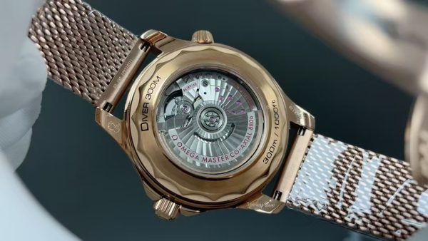 OMEGA SEAMASTER 300M "NO TIME TO DIE" EDITION