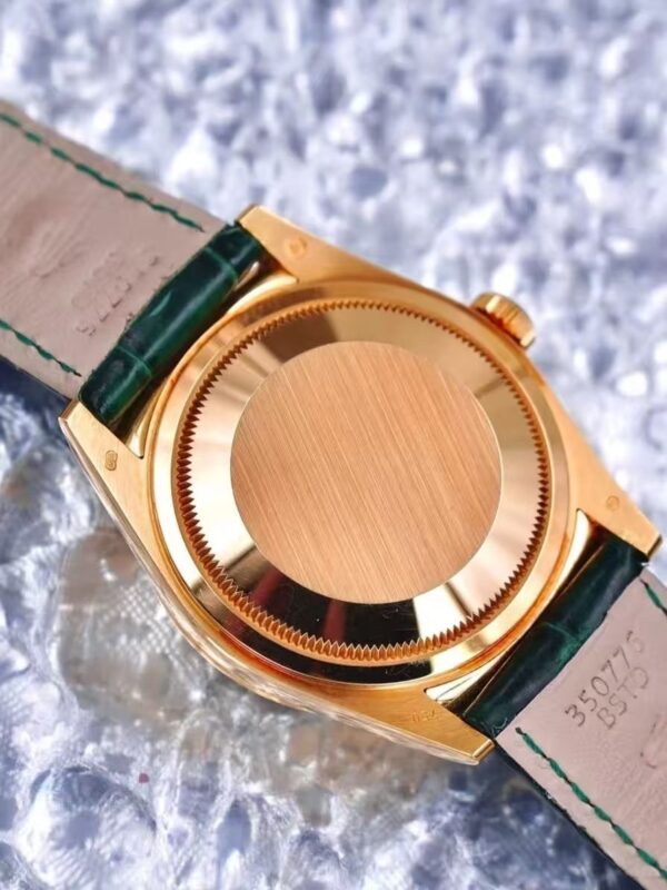 The 36mm Yellow Gold Green Dial! Rolex Day-Date 118138 is Truly Stylish